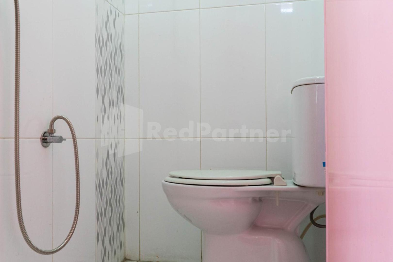 Asri Residence Near Jalan Iskandar Muda Medan Mitra Reddoorz المظهر الخارجي الصورة